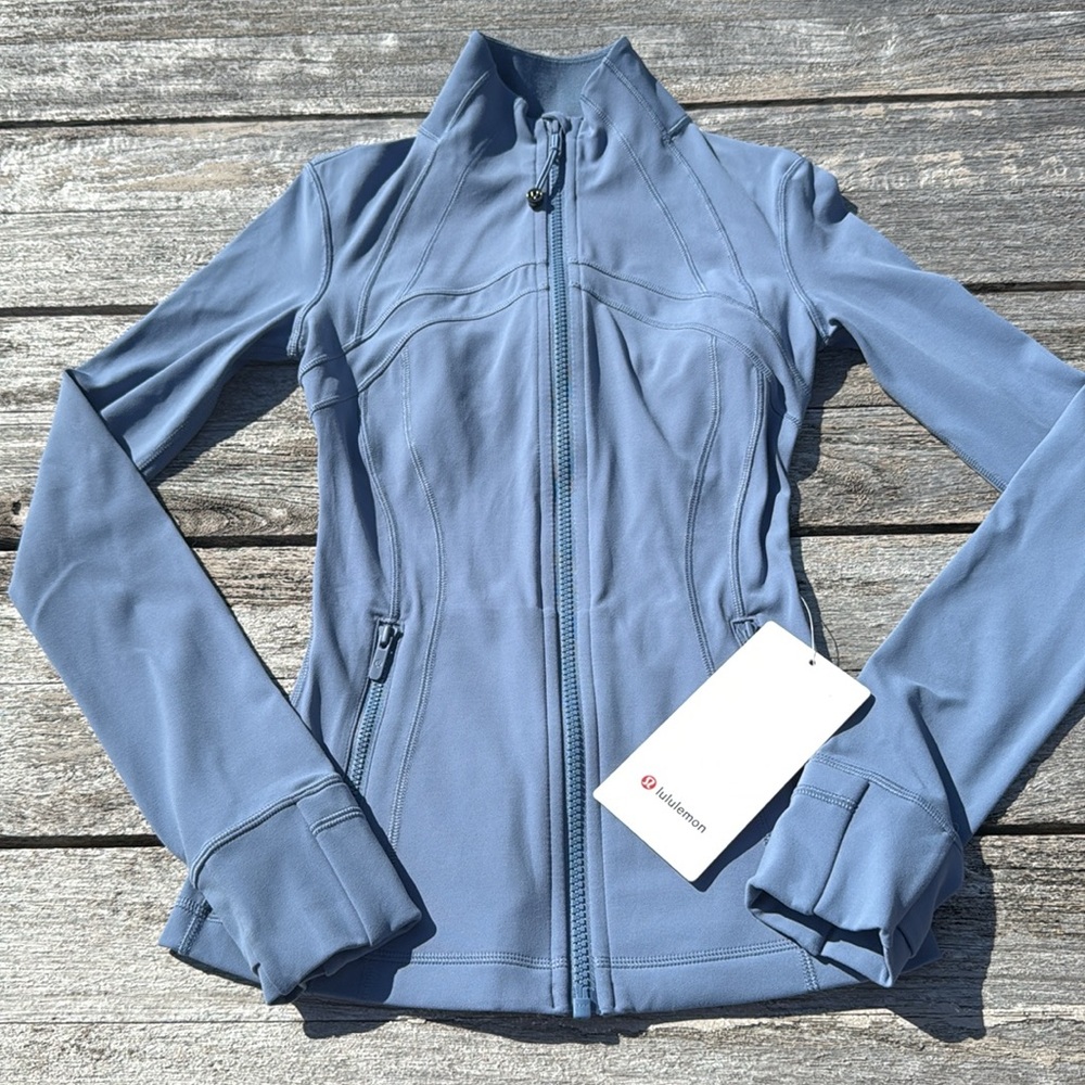 Lululemon Define Jacket Nulu Washed Denim blue size 4 NWT